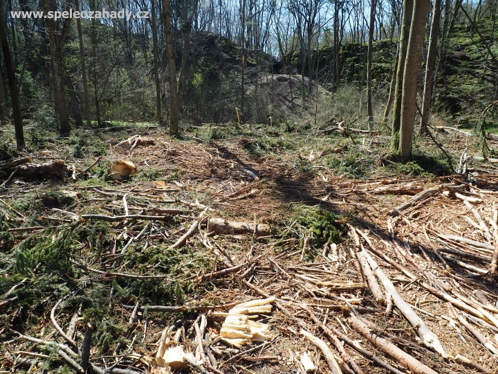 Moravský kras, Údolí Říčky, Švédův stůl - foto Kamil Pokorný